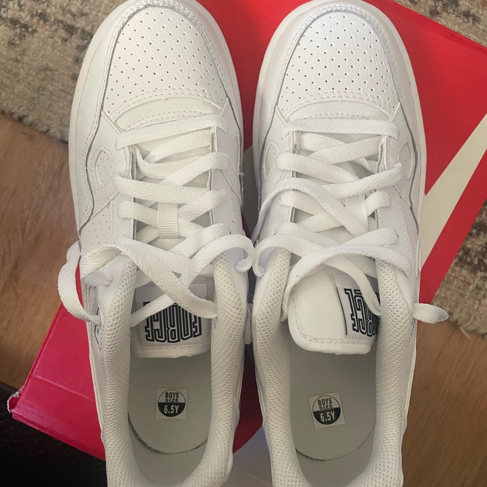 Nike Son of Force (gs) youth sneaker